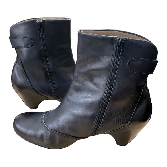 Ciao Bella Coty Ballet Low Heeled Ankle Booties worn couple hours with costume - Picture 1 of 12